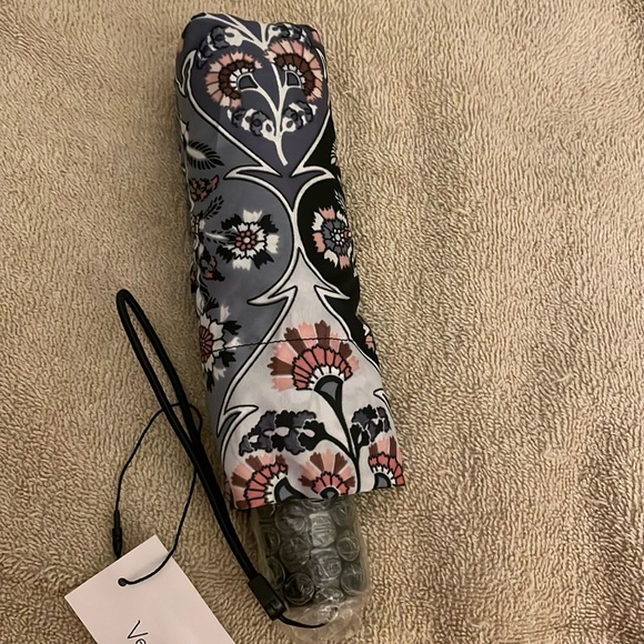 Vera Bradley Automatic Mini Umbrella NWT - Picture 3 of 7